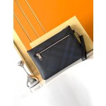 Burberry- 手包型号：1091